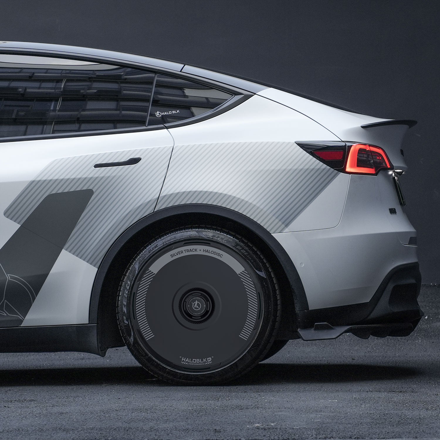 HALODISC 2 Wheel Covers for Tesla Model Y 19" Gemini Wheels丨Silver Track