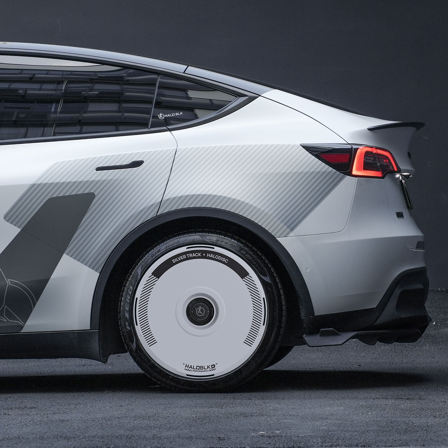 HALODISC 2 Wheel Covers for Tesla Model Y 20" Induction Wheels丨Silver Track